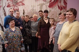 Концерт во Владимирском ПНИ ко Дню влюблённых «Любви все возрасты покорны…»