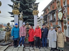 Экскурсия к «Дому с рыцарями»