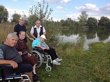 «Ловись, рыбка, большая и малая!» - рыбалка с получателями социальных услуг